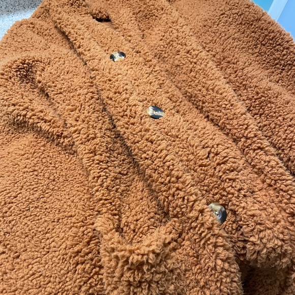 Brown Sherpa - Picture 2 of 4